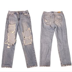 American Eagle woman's heavily distressed mom jeans